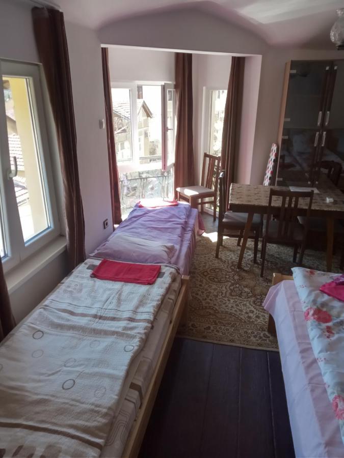 Mercury Guest House Veliko Tŭrnovo Eksteriør bilde