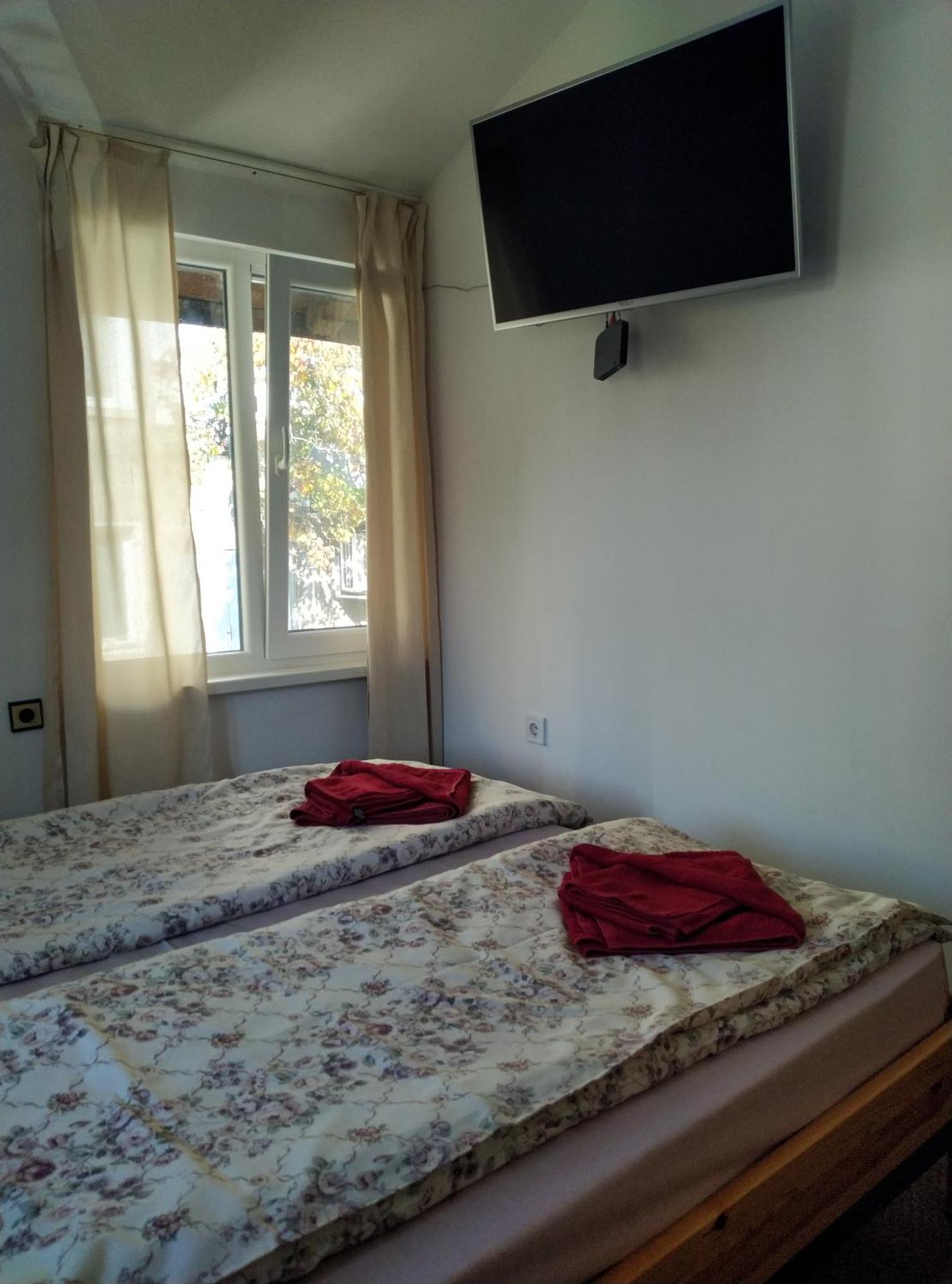 Mercury Guest House Veliko Tŭrnovo Eksteriør bilde
